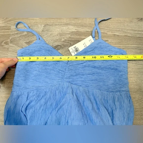 NWT Abercrombie Crinkle Textured Ruched Maxi Dress Medium Petite - Picture 10 of 13